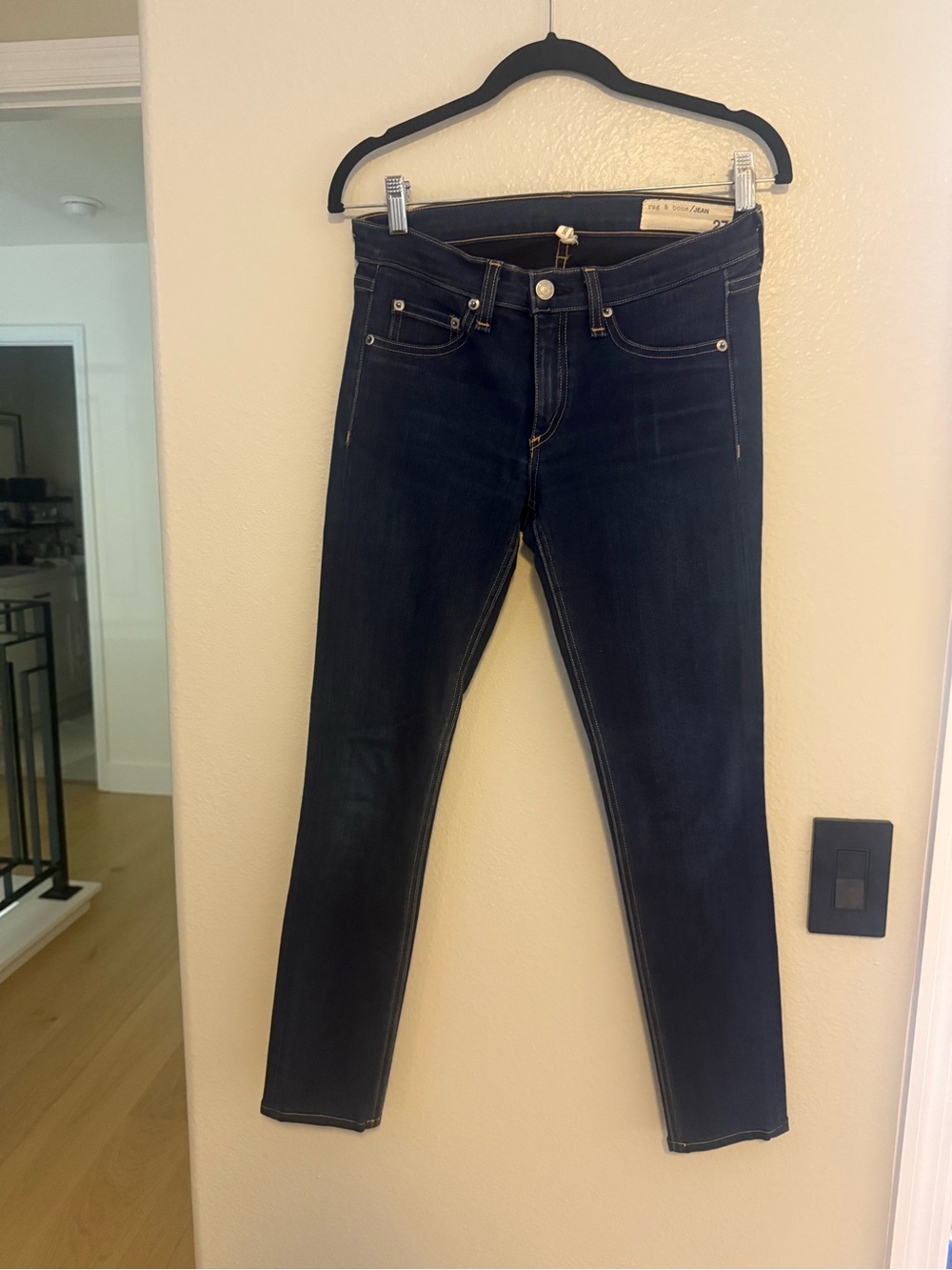 Rag & Bone Dark Blue Women's Skinny Jeans - Classic Fit